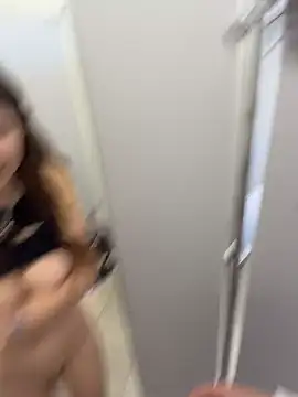 FlashTitsRoyal - FINGER IN ASSHOLE+SLAP TITS+MOAN