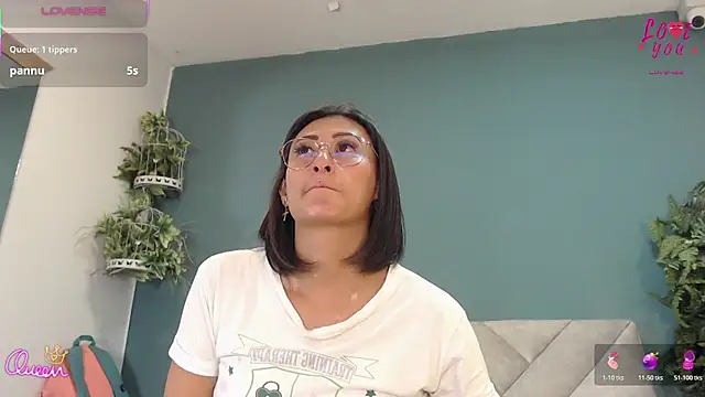 SharisWillian - Oil show + orgasm