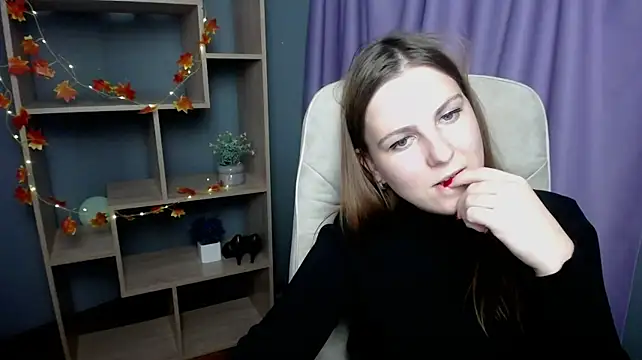 ElizabethGlow - put on heels