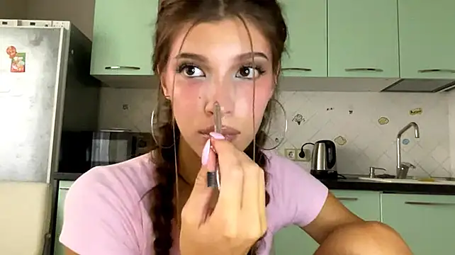 Lerchek_Wia - Spank my ass in doggy x11 💜