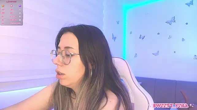 Sweettvera - Handjob for u cock with saliva