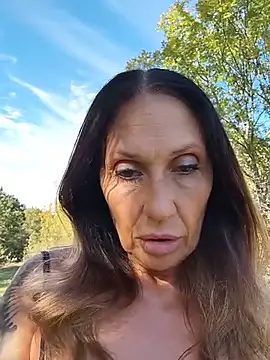 JasmineNoir2 - Finger in pussy in public