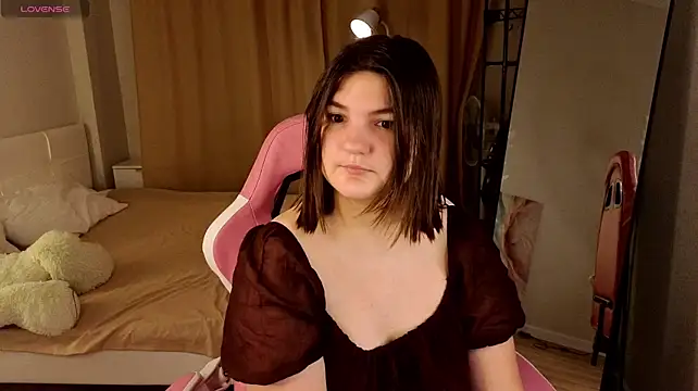 Kitty_Liikk - lick finger