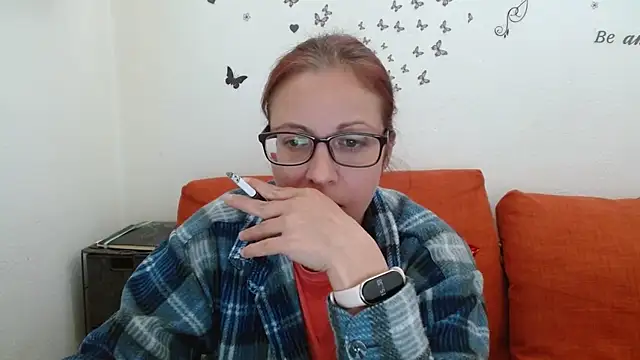 LadyHellene - bubble shower show ;)