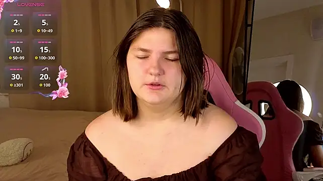 Kitty_Liikk - lick finger