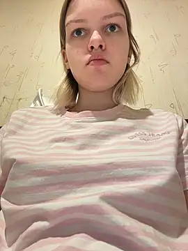 AshleyMur - naked show