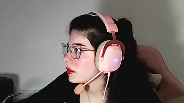 Owly_bloom - just chatting