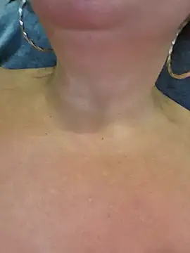 Adivaaa - Squirt Public
