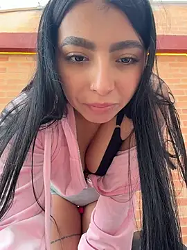 Marianbelle - Oil show and ass spanking