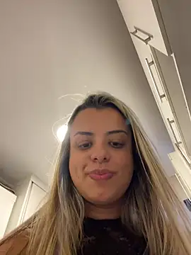 Patyyyy - Siririca com vibrador 🔥🔥