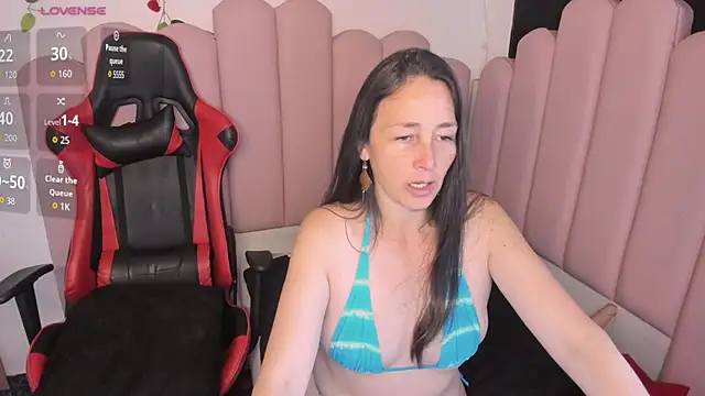 Janneth16 - show you my tits
