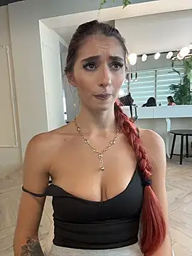 VixenRosse - Tease and massage my boobies