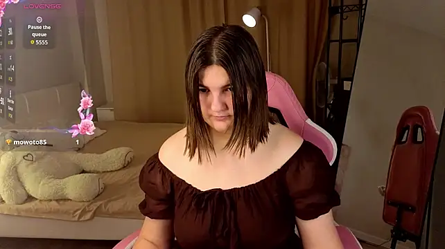 Kitty_Liikk - lick finger