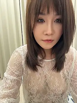 YOUZI-11 - 有些女孩的特色就是 特色〈😍
