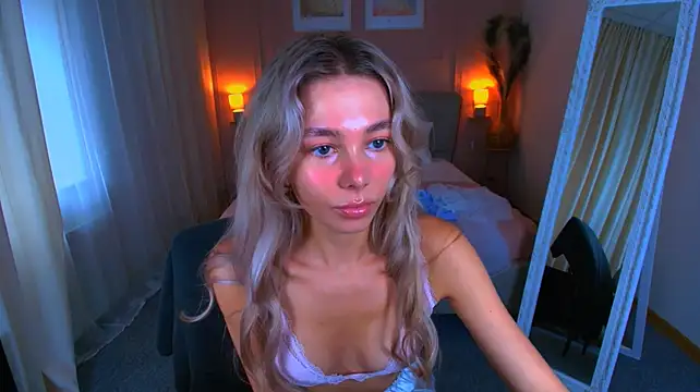LuluAlis - 💞💞BODY TOUR WITH CREAM💞💞