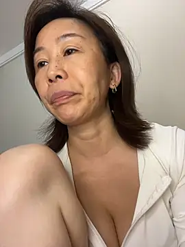 Nini188 - 重筹买小粉