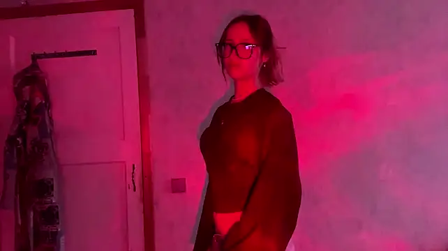 AleneLaurente - ❤️ I'll show you my beautiful belly.. :3