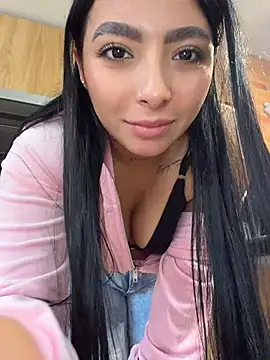 Marianbelle - Oil show and ass spanking