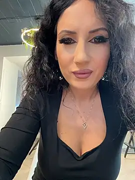 BeckyShineX - 😈 Naughty Striptease