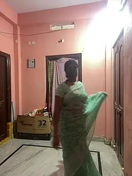 Telugu-Sophia - I want a car