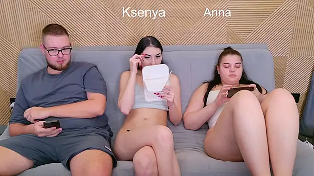 Ksenny - threesome sex + creampie