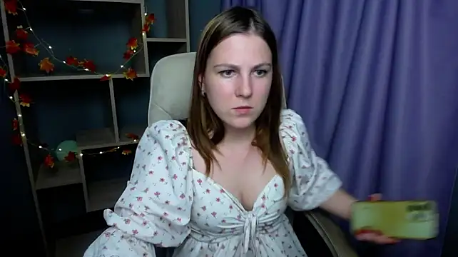 ElizabethGlow - put on heels