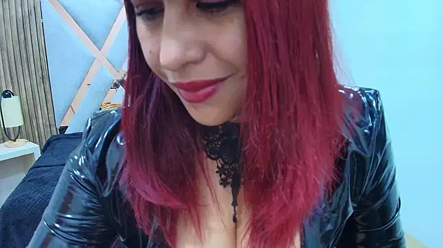 Anabella_Thompson - Welcome everyone to my room 😈