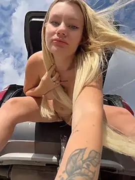 Justmilaa - SIT ON TRAILER HITCH + BIG 🎁LT