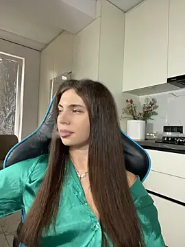 CurlyLara - 🥵Naked+VIDEO FOR LAST TIP