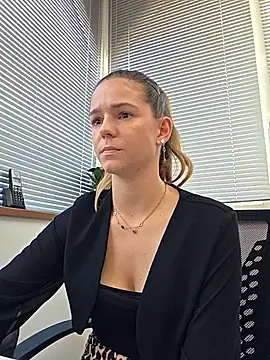 Lucie_mehott - FAIS MOI MOUILLER + 🎁