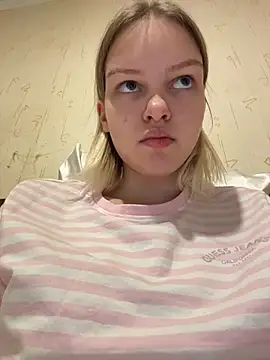 AshleyMur - naked show
