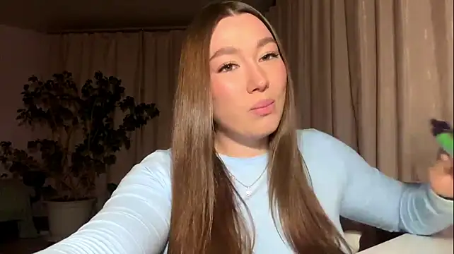 WrongRoyal - Show me my bra