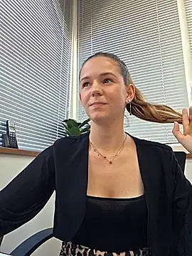 Lucie_mehott - FAIS MOI MOUILLER + 🎁