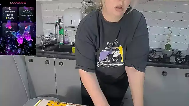 Erikaerika - topless & blow job 💦💦💦