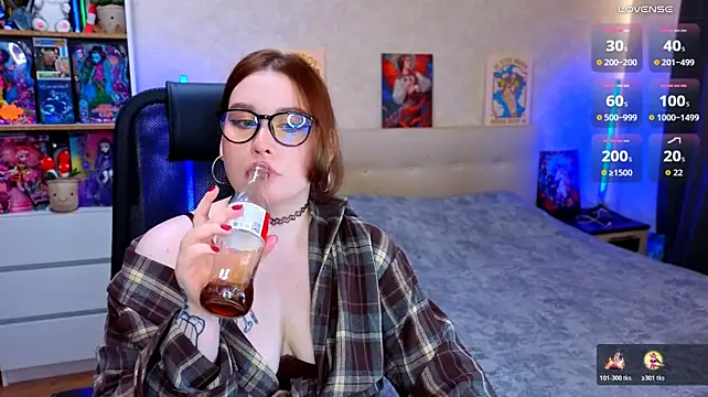 Ur_geekgirl - Strip full naked
