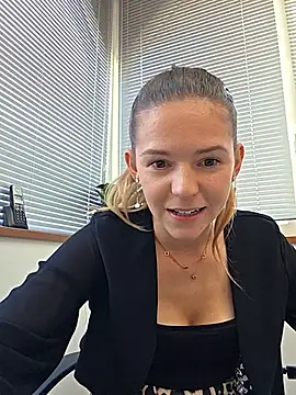 Lucie_mehott - FAIS MOI MOUILLER + 🎁