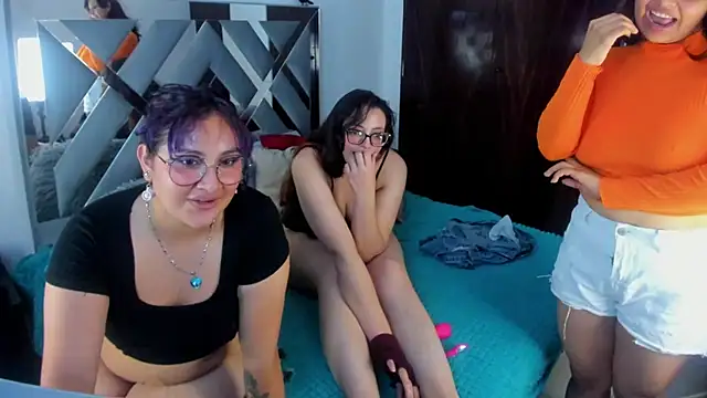 Liily_Foxxy - Naked for you+kisses 😈😘