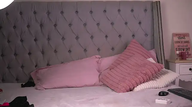 RebeccaRese - Cute but Naughty 🤭😻