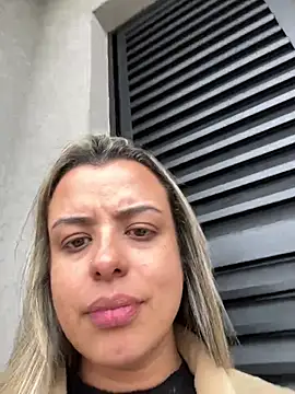 Patyyyy - Siririca com vibrador 🔥🔥
