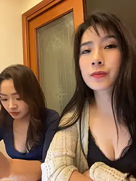 CiCi9 - 🦌园长户外闺蜜舔乳头