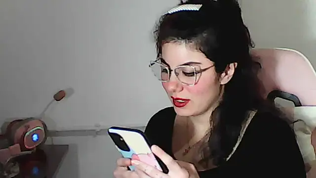 Owly_bloom - just chatting