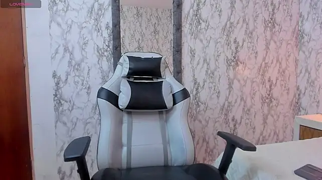 IvonneCarter - POV PUSSY +FINGERING 💦🍆