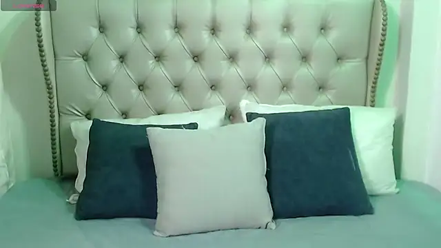 Liiamthompson - flash tits