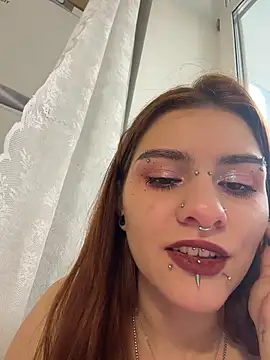 NereaMur - take off your top and panties for 30 min