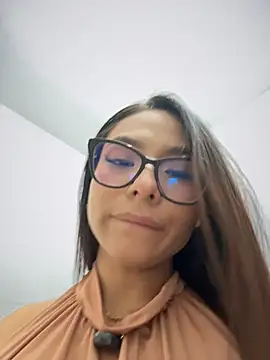 Amira_cute2