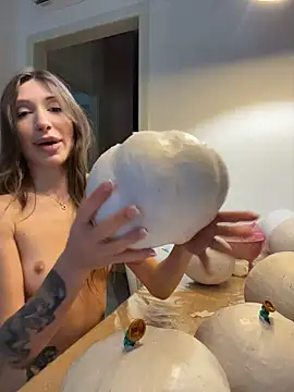 Mollyyank - SQUIRT