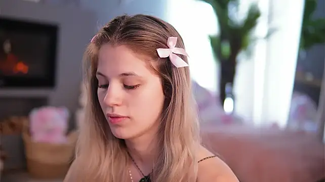 AvaSykes - morning 🐱play+3mins CTL😈🧁