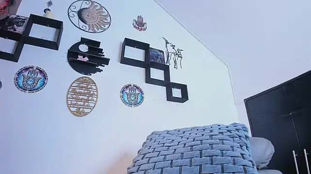 Sarabaxterbe - spank ass hard!! x5