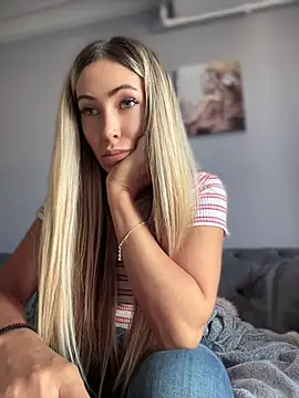 RaquelleDevon - tease me bby