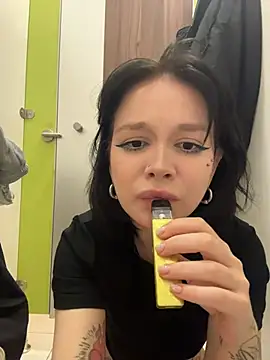 MietteDream - slobbery finger is running over pussy